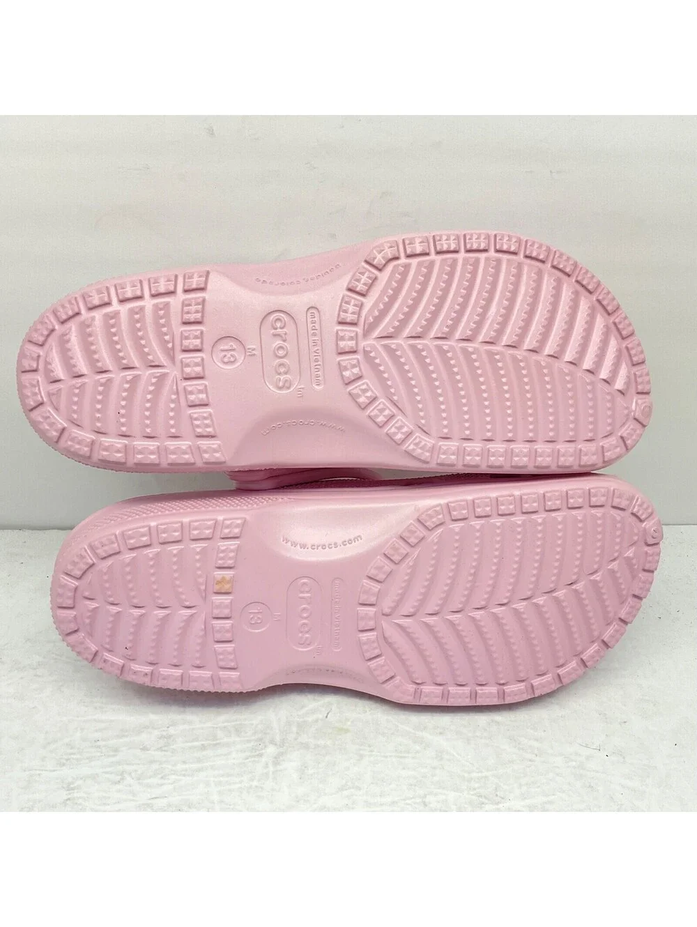 Crocs Men's Slip-On Classic Clog Sandals Light Pink Size 13M